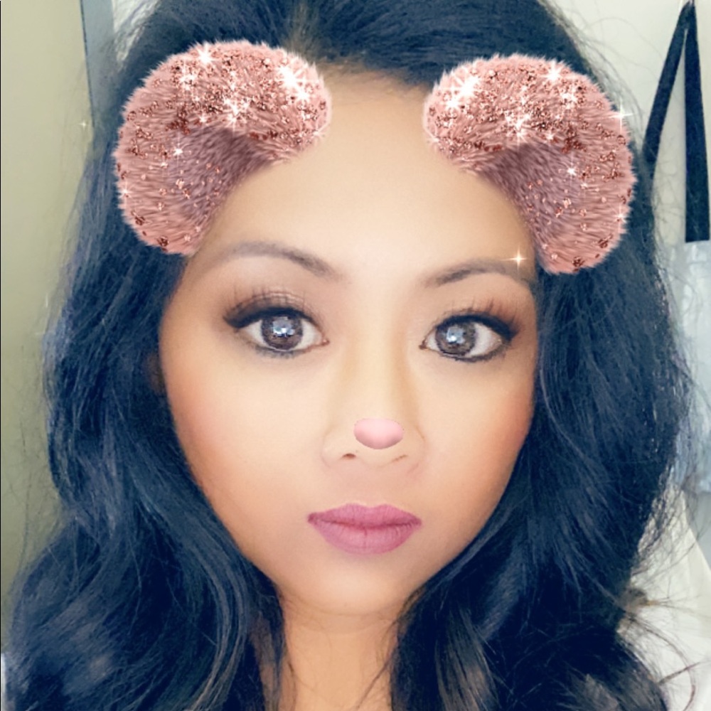 Meet your Posher, Charlotte